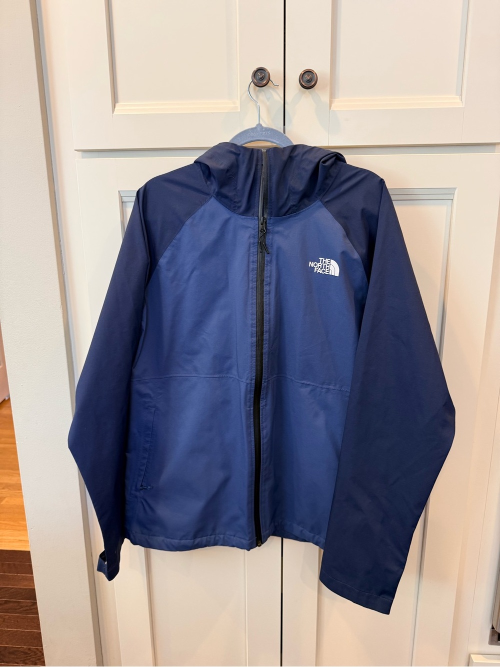 The North Face Two-Tone Navy Hooded Rain Jacket Mens Large
